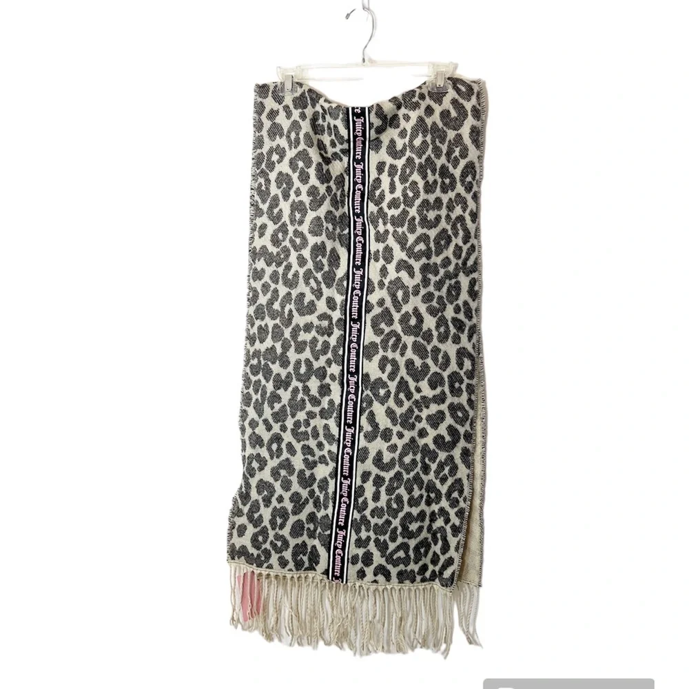 NWT Juicy Couture Animal Print Leopard Scarf With Fringe Oversized Large 70”